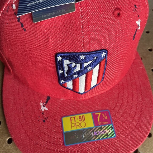 NWT FanInk Atletico Madrid FT-90 Pro Fitted Hat Cap Gallery Red 7 1/4 Men SAMPLE - Picture 3 of 11